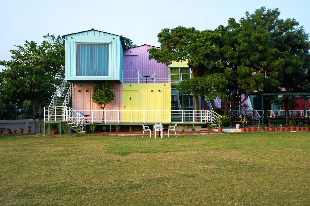 ***  Hotel The G Snoozebox Udaipur India