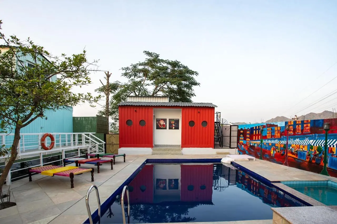 Hotel The G Snoozebox Udaipur