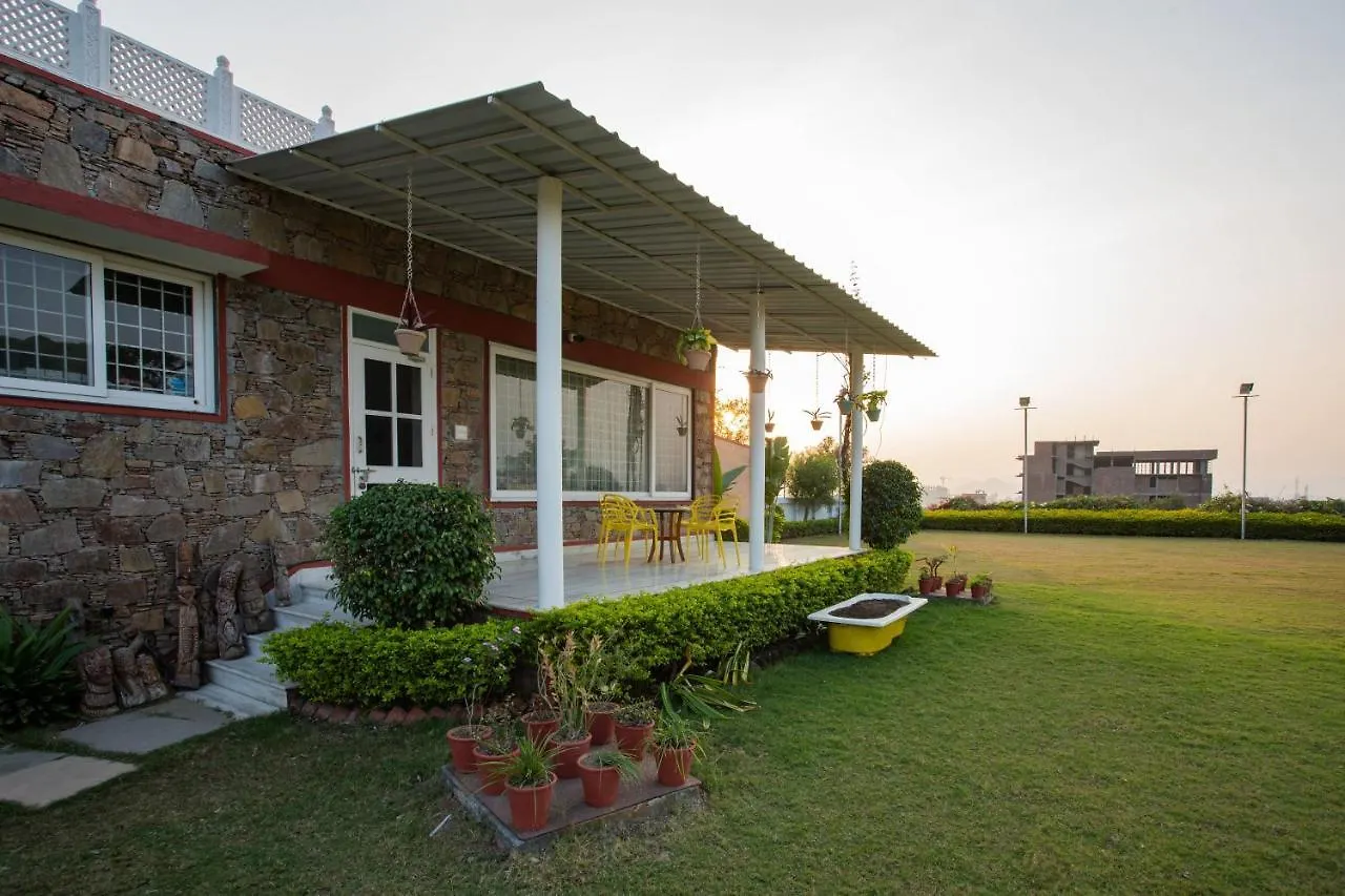 Hotel The G Snoozebox Udaipur 3*,