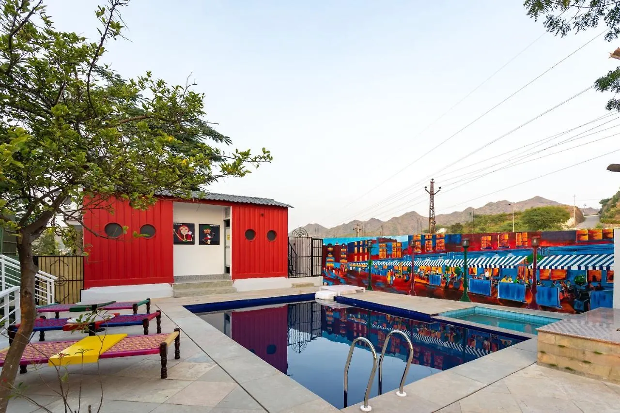 Hotel The G Snoozebox Udaipur 3*,  India